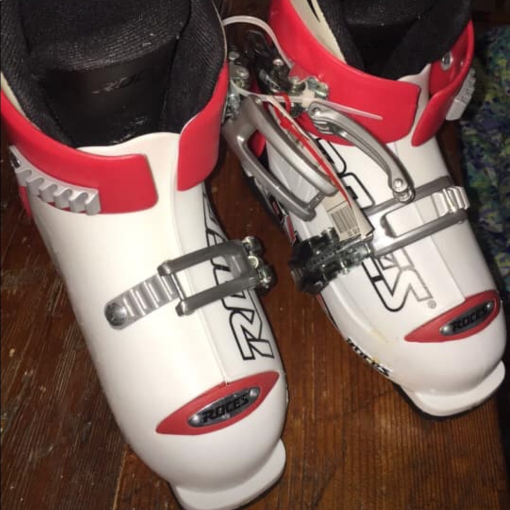 Roces Kids Ski Shoes